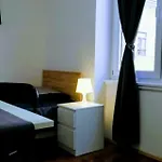 Zpula Center Apartments&rooms Gasthuis 2*