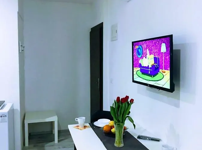 Zpula Center And פולה