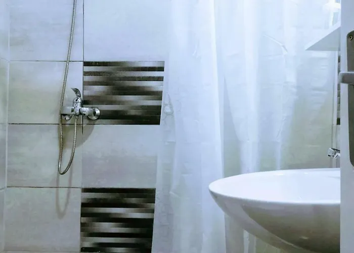 Zpula Center And בית הארחה