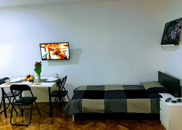Casa de hóspedes Zpula Center And 2*