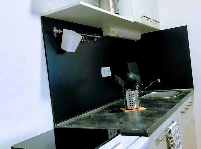 Zpula Center And פולה