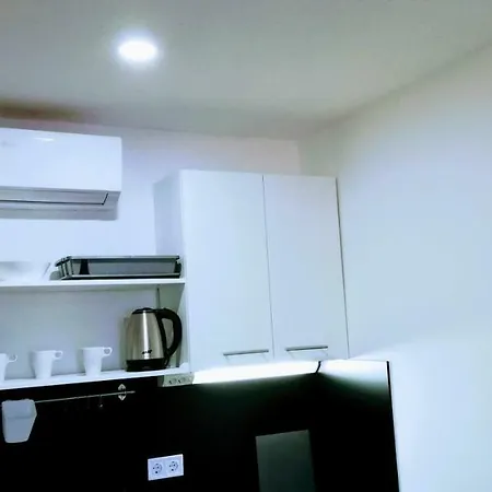 Zpula Center And Maison d'hôtes Pula