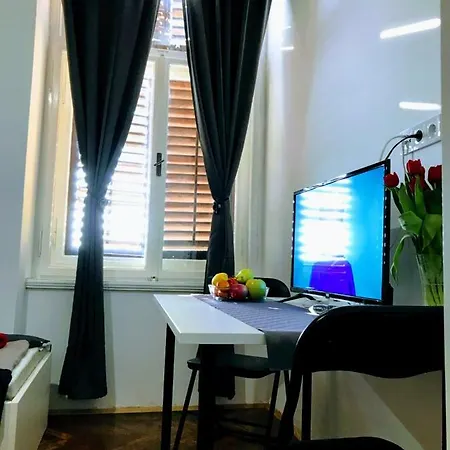 Zpula Center And Maison d'hôtes