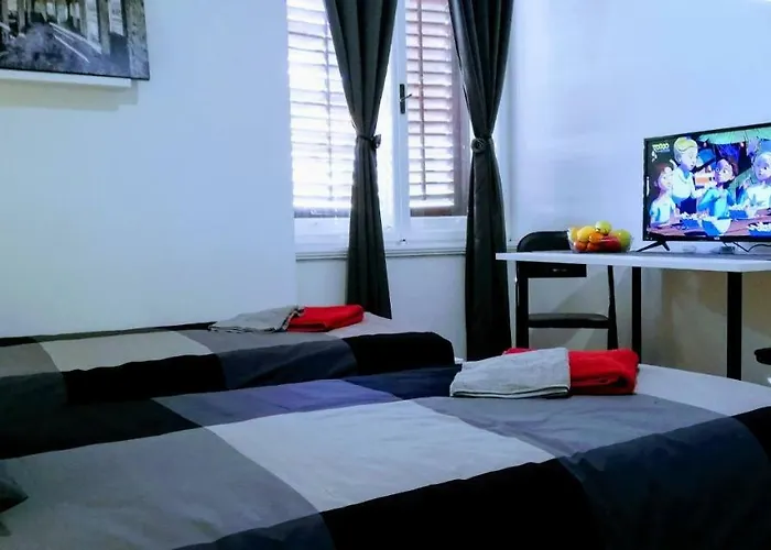 Guest house Zpula Center And Pula