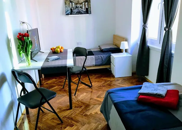 Zpula Center And Guest house Pula